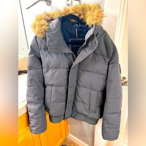 Tommy Hillfiger winter coat in excellent condition.